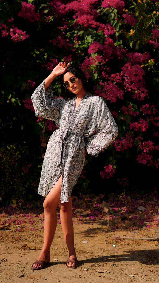 Short Robe - White Mango