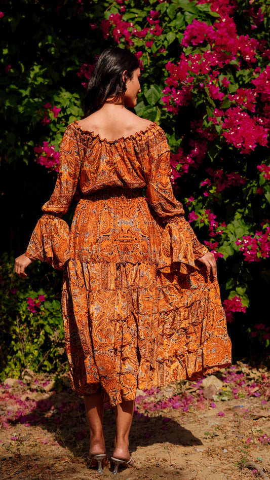 Long Ruffled - Design Mehndi