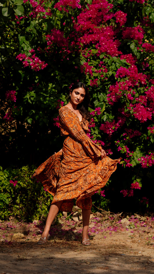 Long Ruffled - Design Mehndi