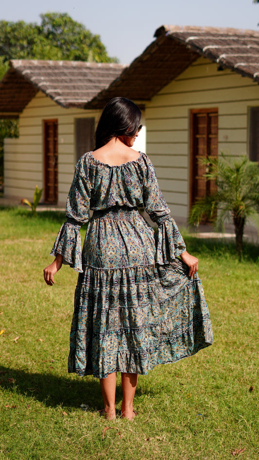 Long Ruffled - Sea Green