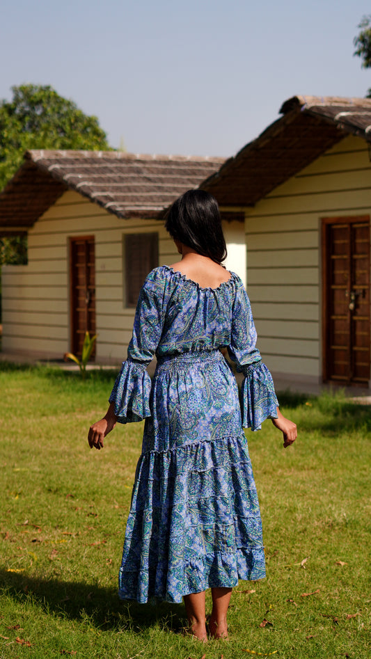 Long Ruffled - Blue Shades