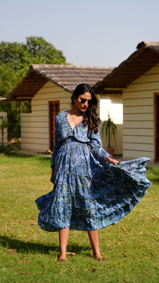 Long Ruffled - Blue Shades