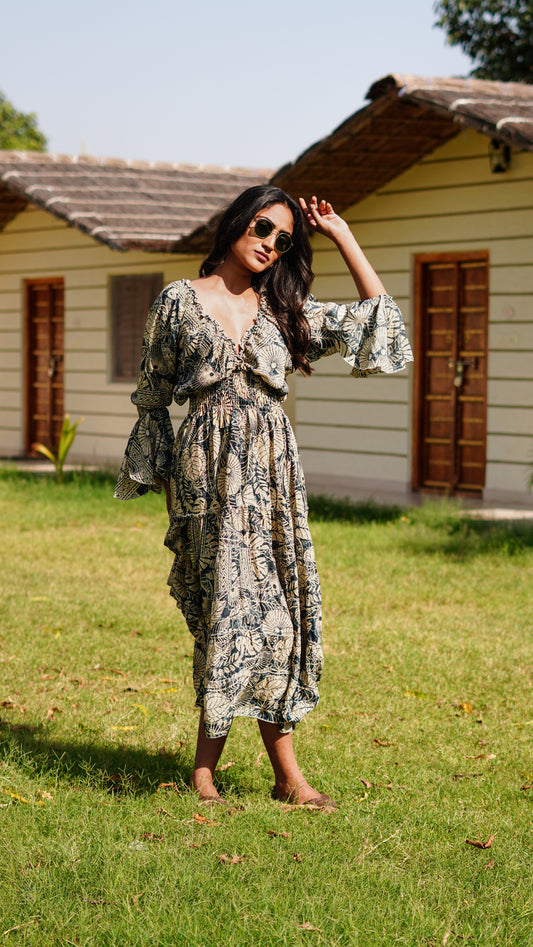 Long Ruffled - Beige Leaf